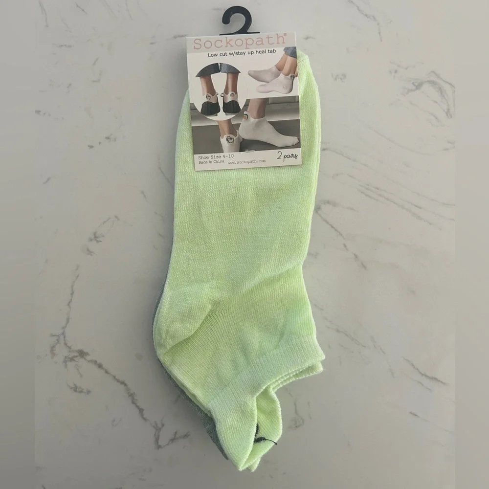 Sockopath Low-Cut Socks with Fun Embroidered Faces (2 Pairs), Size:4-10- NWT